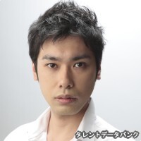 進藤健太郎