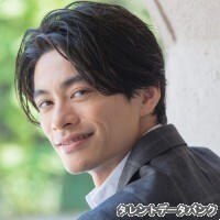 結城あすま