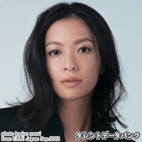 榮倉奈々