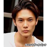 山崎朋弥