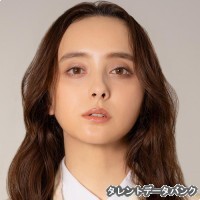 石田ニコル