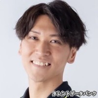 岩舘卓也