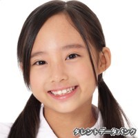 小松ひいな