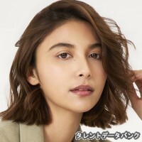 石井エミリー