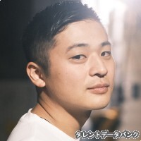 山下タクロウ